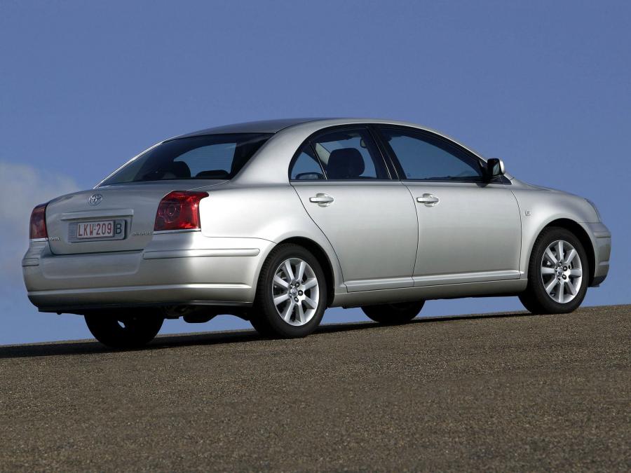  Toyota Avensis Sedan 2003 года  (фото 18 из 30)